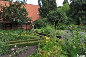 Jardin des plantes aromatiques