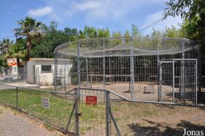 Ancienne cage circulaire de spectacle de fauves