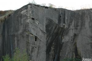 Rochers de la fauverie dégradés par le temps