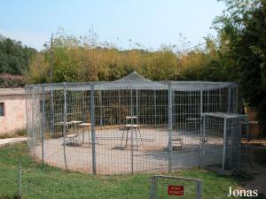 Cage circulaire pour le spectacle de fauves